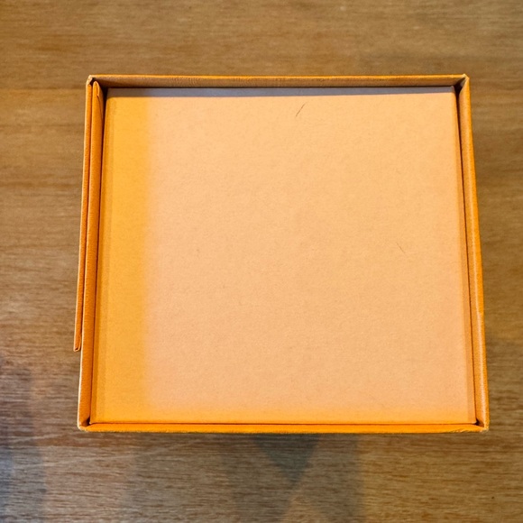 Louis Vuitton Orange Box - Picture 5 of 5